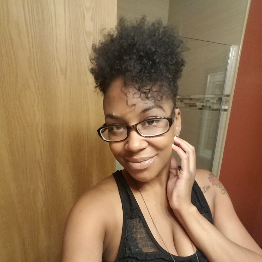 Meet your Posher, Shani